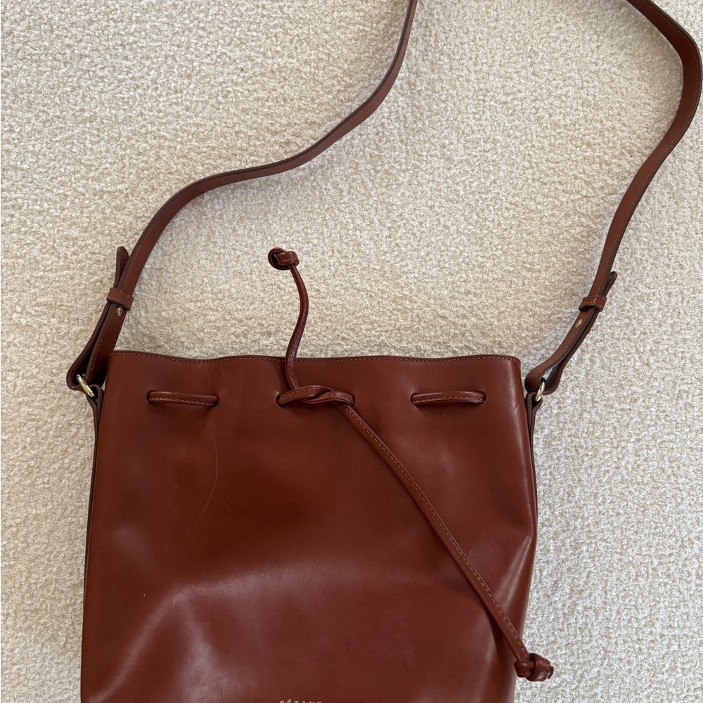 Sézane Farrow brown leather bucket bag